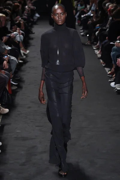 Look 22